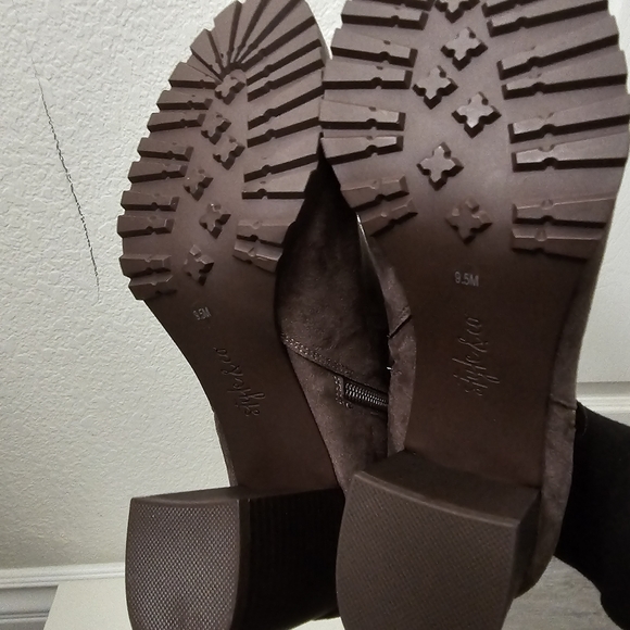 Style & Co Women Block Heel Ankle Booties Idee Size US 9.5M Brown Faux Suede - Picture 4 of 11